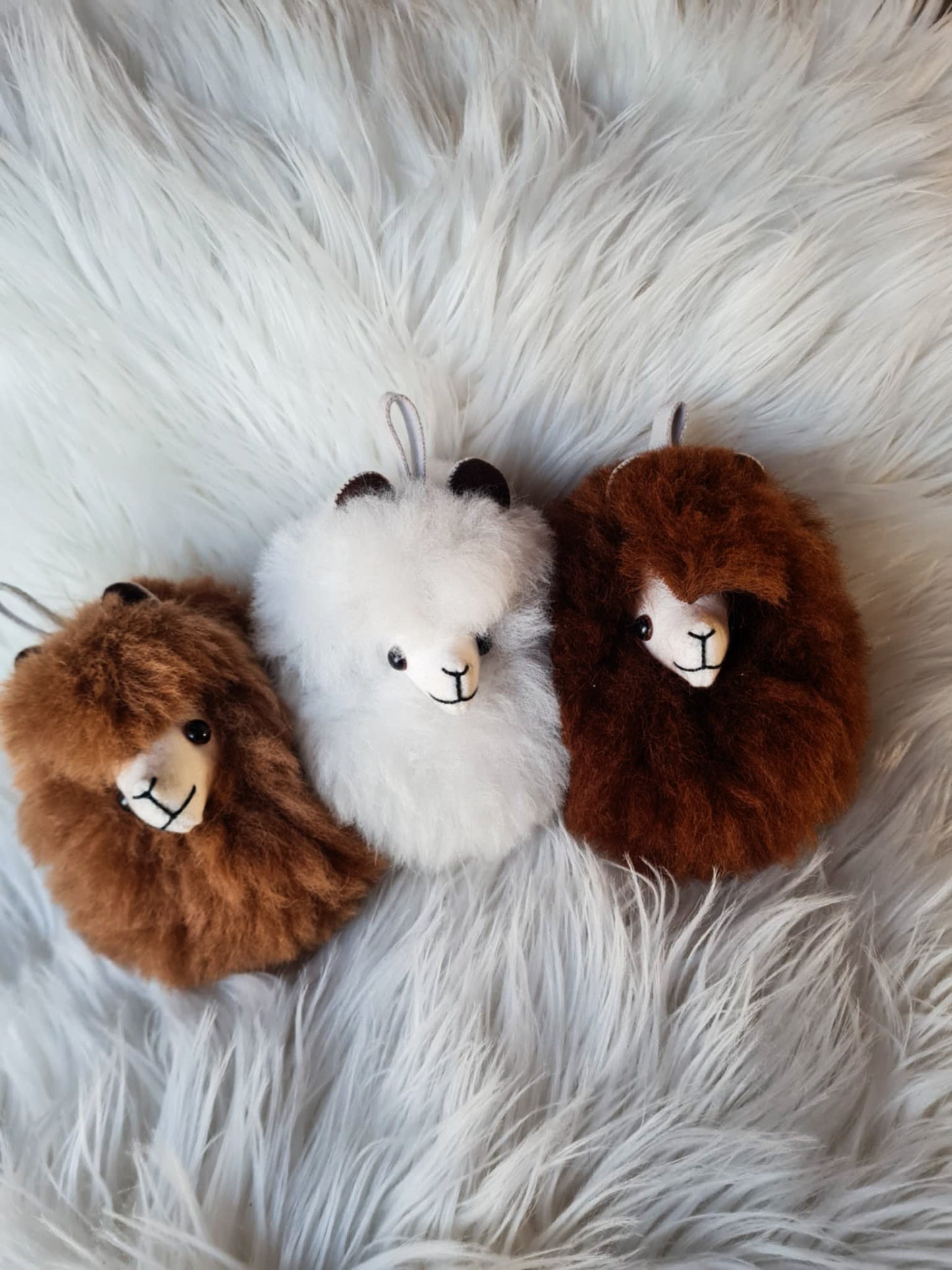 Pakabukas-pagamintas iš natūralios alpakų vilnos