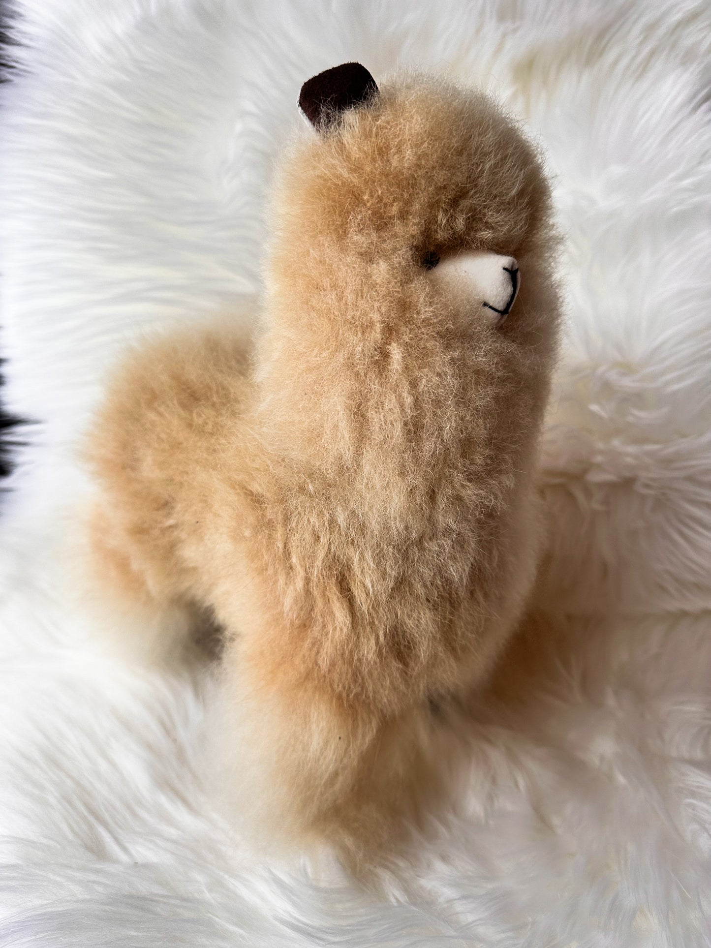 Alpakos žaislas iš natūralios alpakų vilnos –32cm