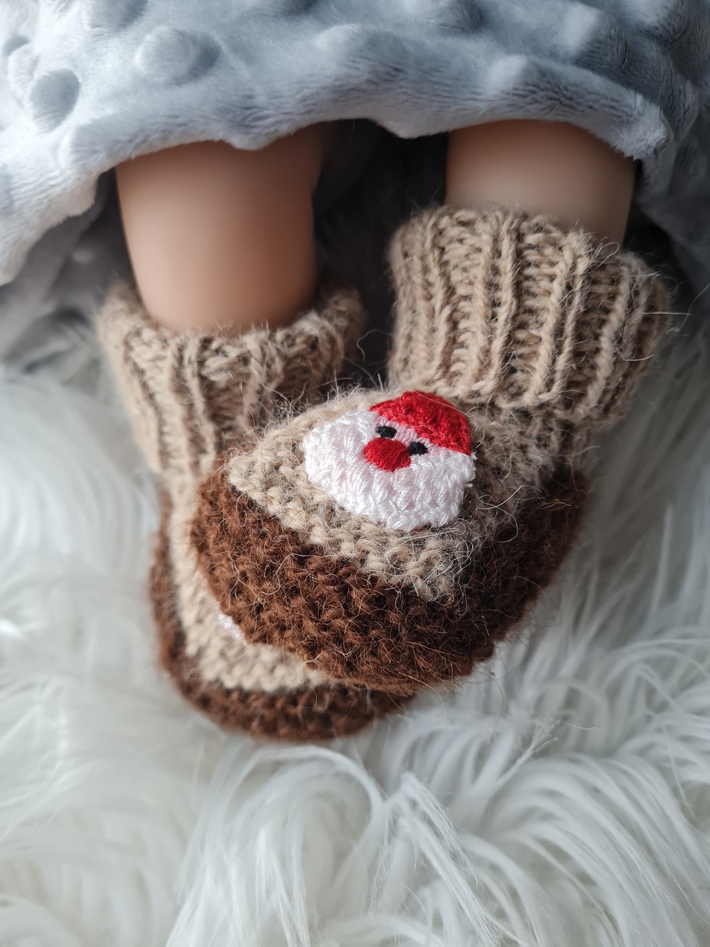 Alpakų vilnos batukai 0-3 mėn seneliai .